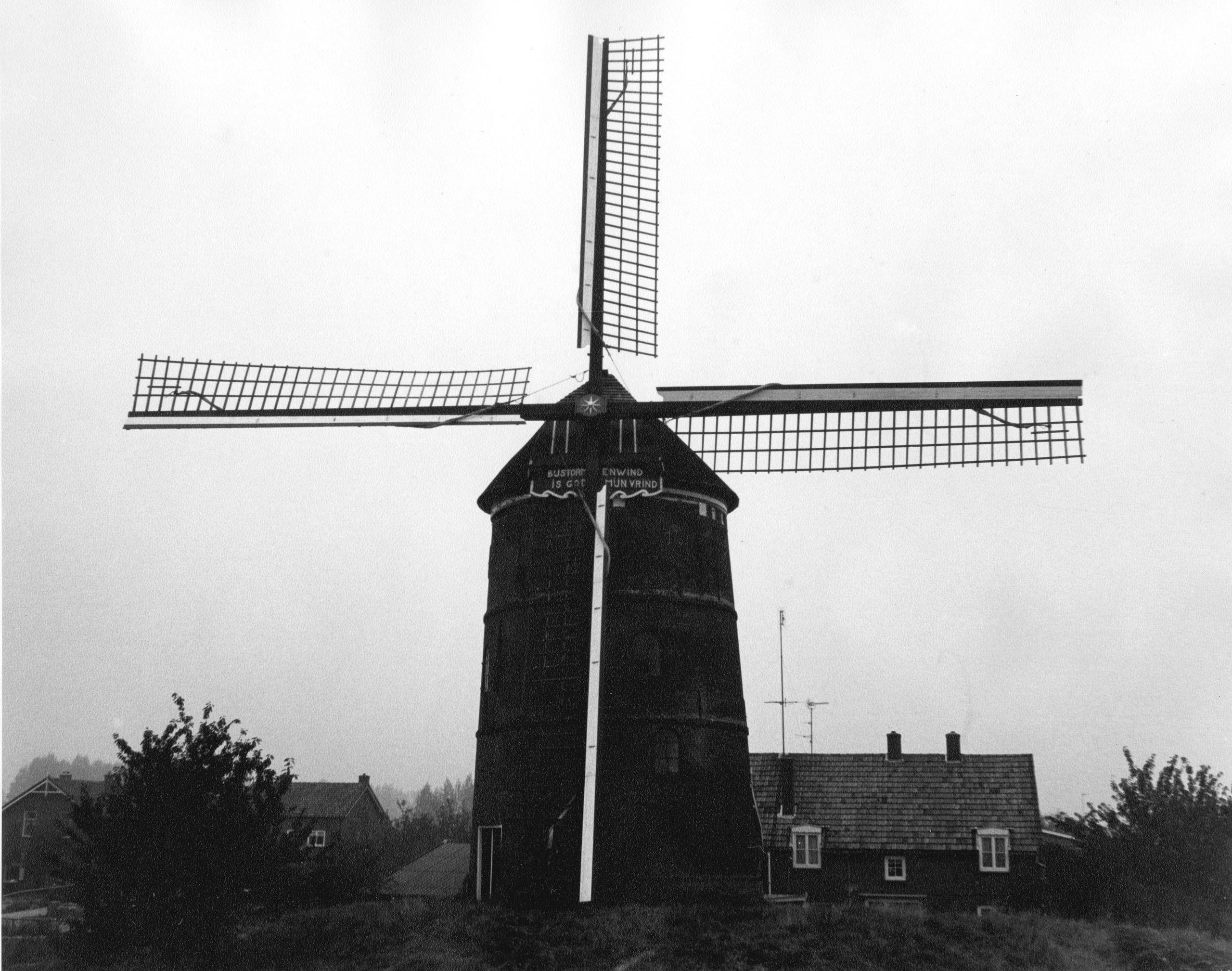 Architecture 1V 1975